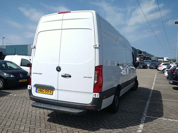 Photo 2 VIN: W1V9076351P395881 - MERCEDES-BENZ SPRINTER 