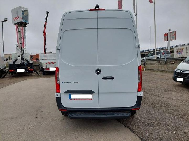 Photo 8 VIN: W1V9106331P373192 - MERCEDES-BENZ SPRINTER 