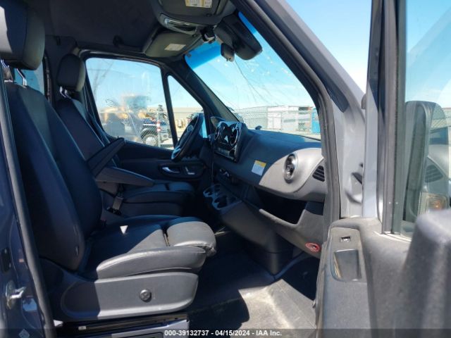 Photo 4 VIN: W1W40BHY9PT126684 - MERCEDES-BENZ SPRINTER 