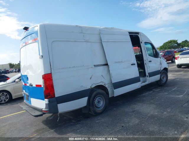 Photo 3 VIN: W1W40CHY2MT052770 - MERCEDES-BENZ SPRINTER 