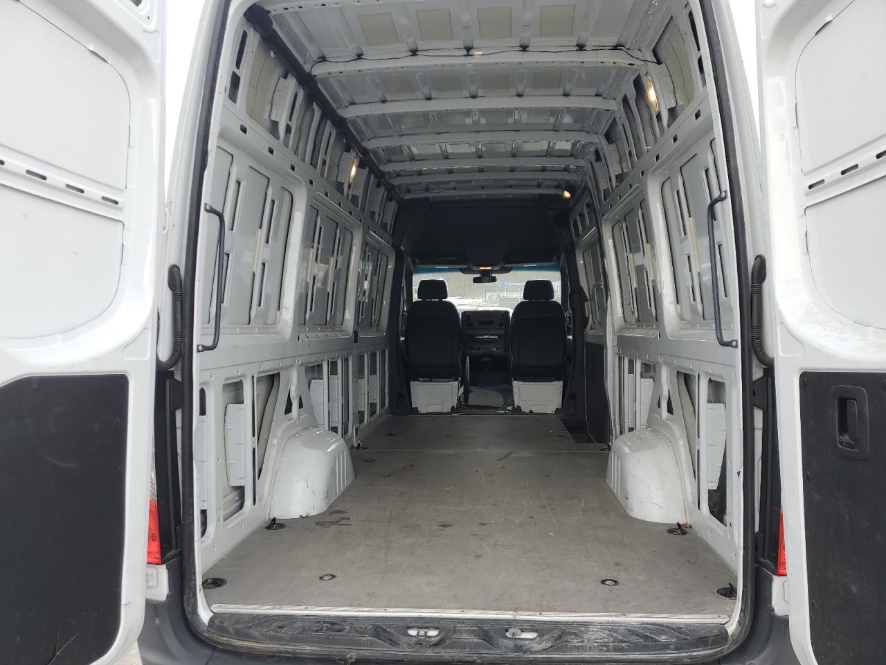 Photo 9 VIN: W1W40CHY3MT053572 - MERCEDES-BENZ SPRINTER 