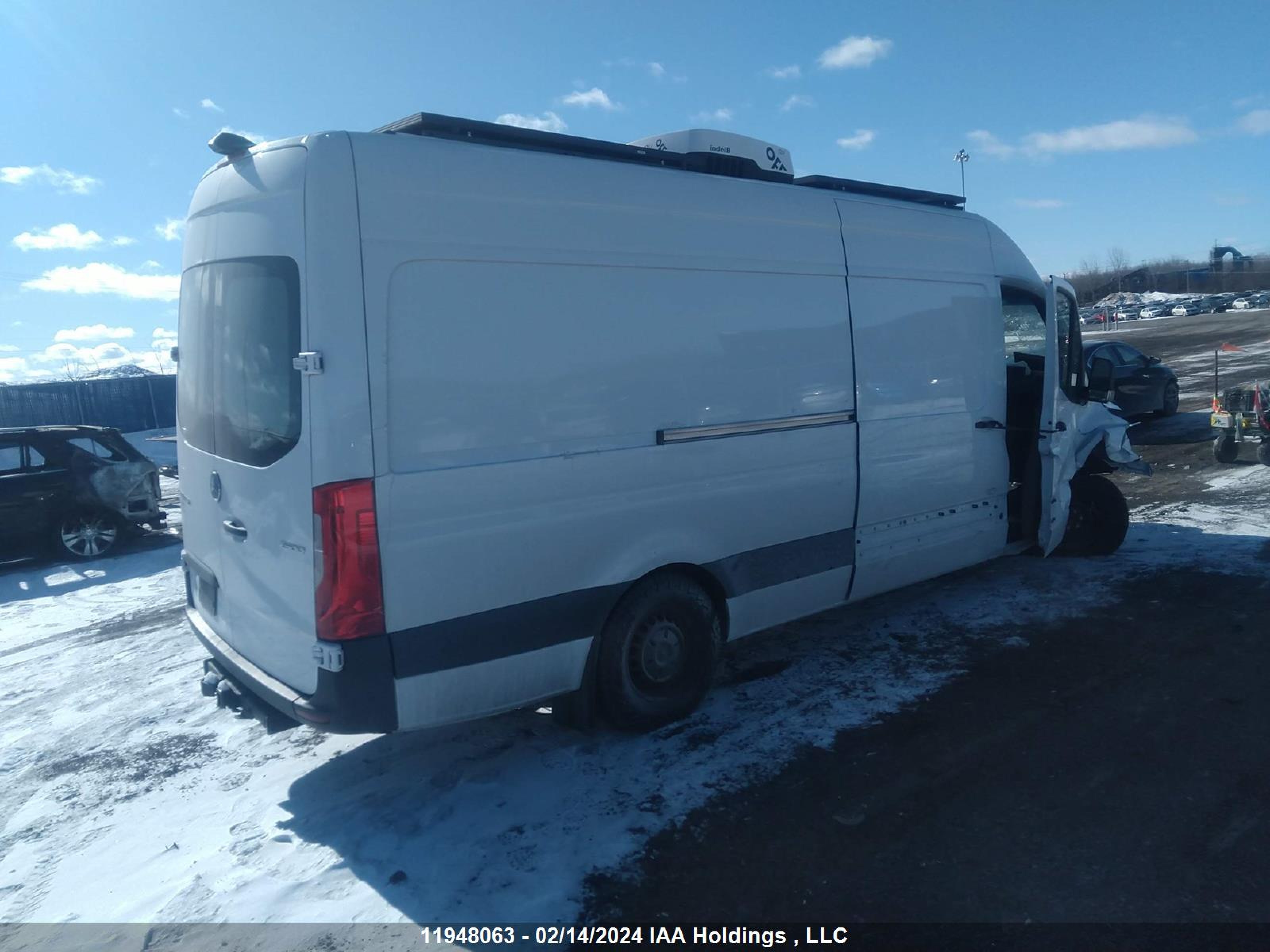 Photo 3 VIN: W1W40CHY7PT136832 - MERCEDES-BENZ SPRINTER 