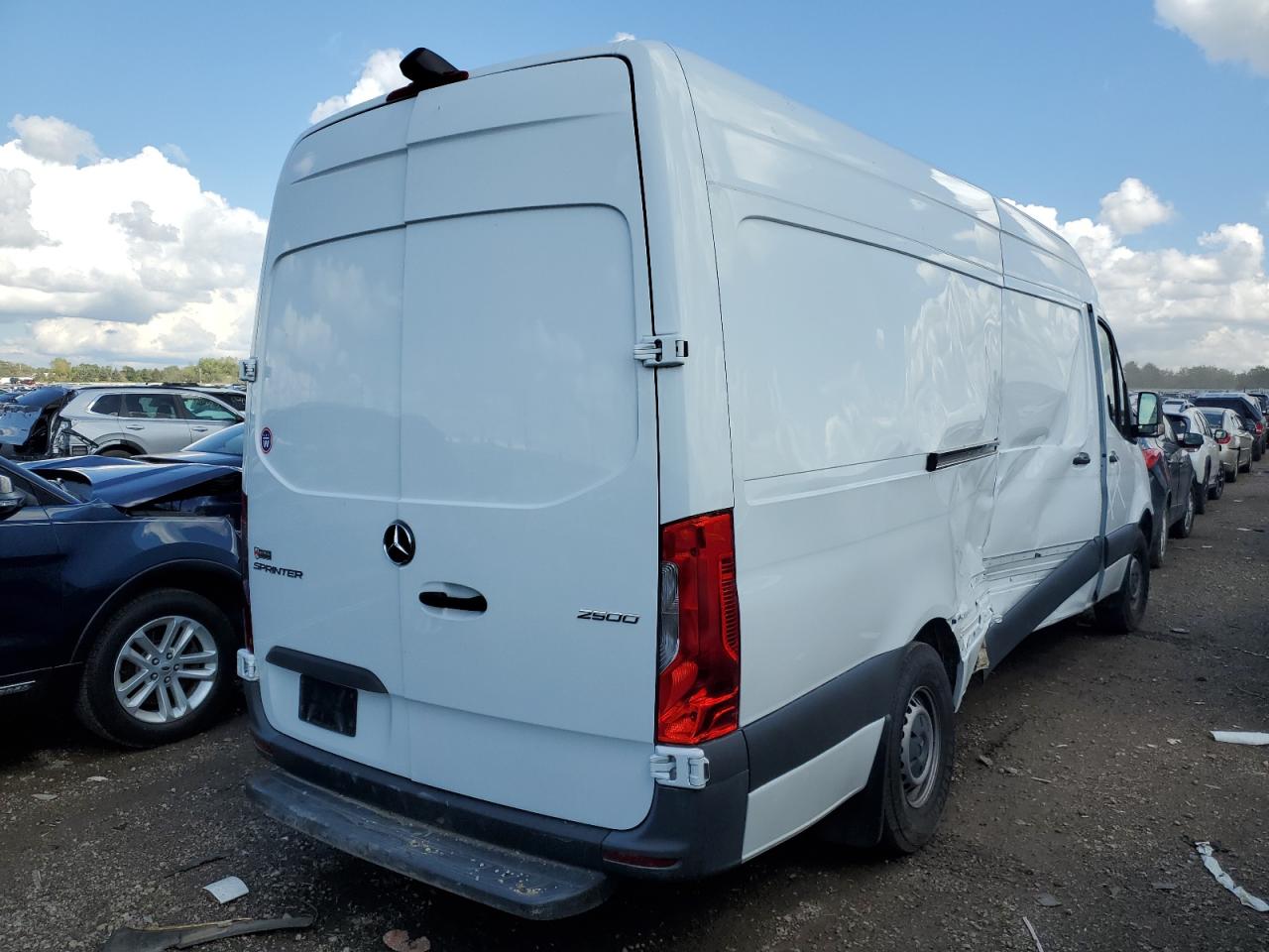 Photo 2 VIN: W1W40CHY9MT052328 - MERCEDES-BENZ SPRINTER 