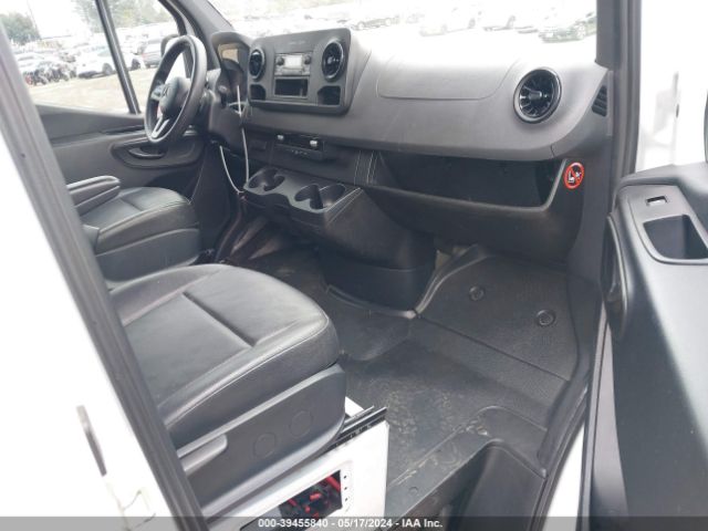 Photo 4 VIN: W1W4EBHY4LT026732 - MERCEDES-BENZ SPRINTER 2500 