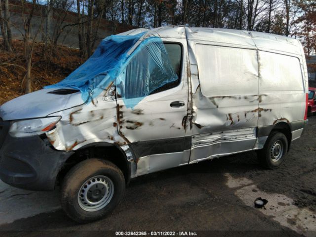 Photo 5 VIN: W1W4EBVYXLT033298 - MERCEDES-BENZ SPRINTER VAN 