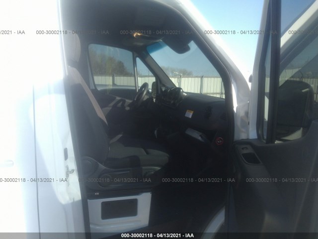 Photo 4 VIN: W1W70BGY7KT018250 - MERCEDES-BENZ SPRINTER CARGO VAN 