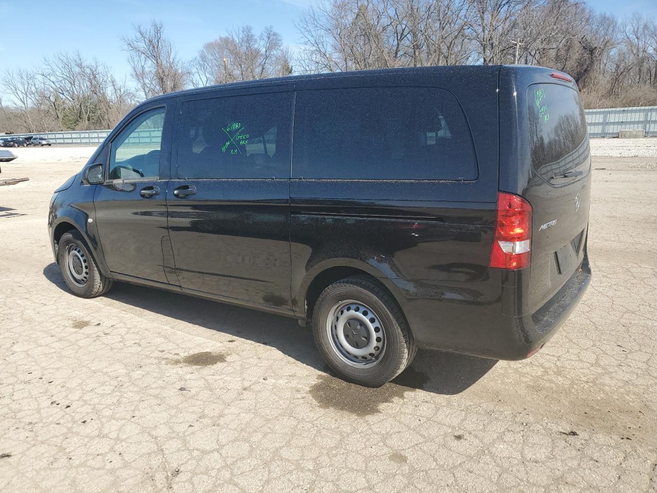 Photo 1 VIN: W1WV0FEY4N4185505 - MERCEDES-BENZ METRIS 