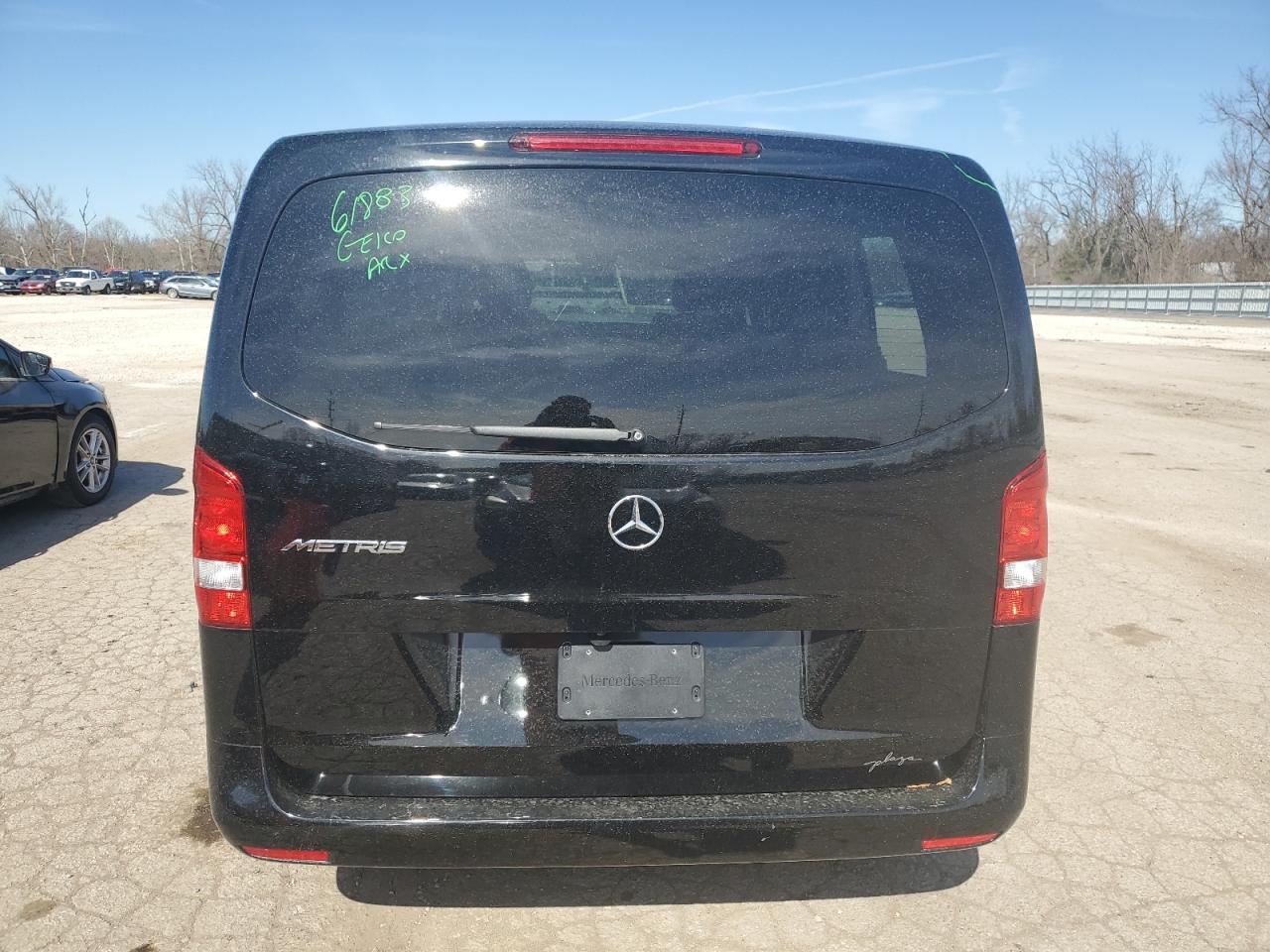 Photo 5 VIN: W1WV0FEY4N4185505 - MERCEDES-BENZ METRIS 