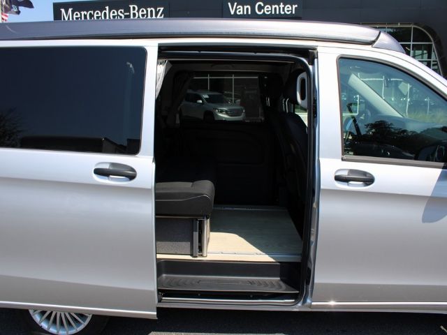 Photo 8 VIN: W1WV0FEY7L3762286 - MERCEDES-BENZ METRIS PASSENGER VAN 