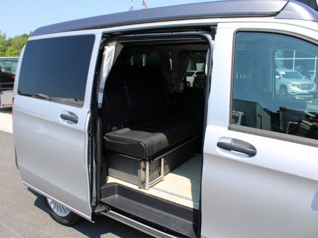 Photo 9 VIN: W1WV0FEY7L3762286 - MERCEDES-BENZ METRIS PASSENGER VAN 