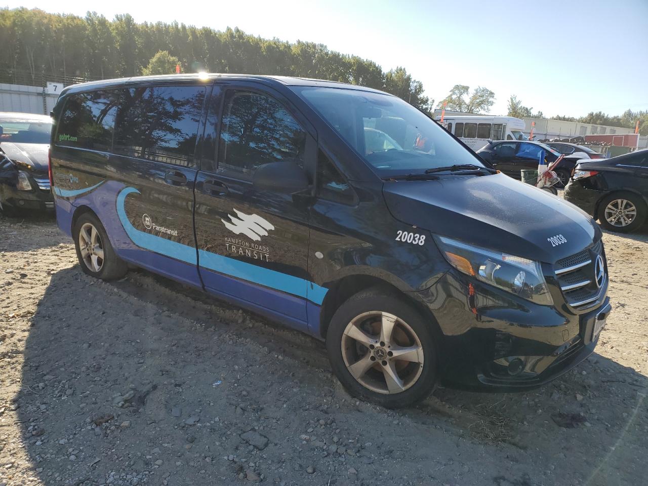 Photo 3 VIN: W1WV0FEY8L3686688 - MERCEDES-BENZ METRIS 