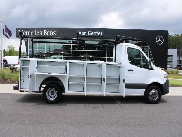 Photo 4 VIN: W1X9E33Y5LN124266 - MERCEDES-BENZ SPRINTER CAB CHASSIS 