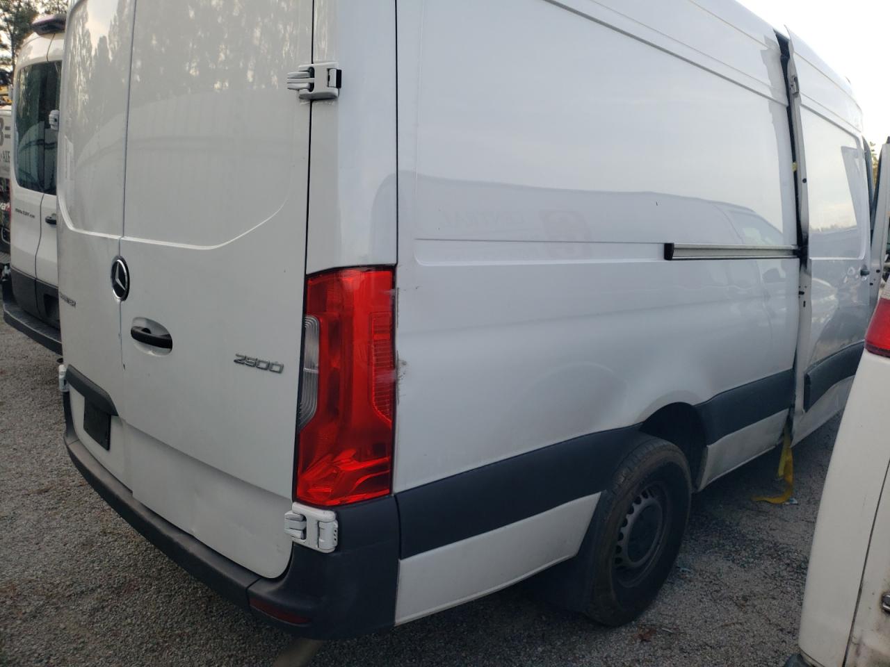 Photo 2 VIN: W1Y40CHY3PT139007 - MERCEDES-BENZ SPRINTER 