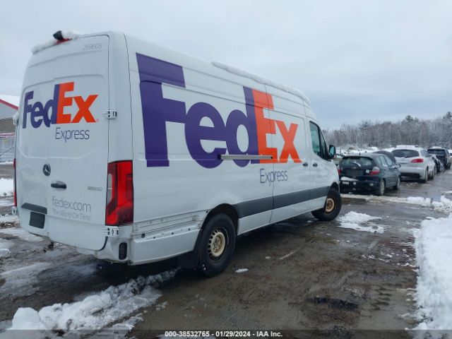 Photo 3 VIN: W1Y4DCHYXMT068677 - MERCEDES-BENZ SPRINTER 2500 