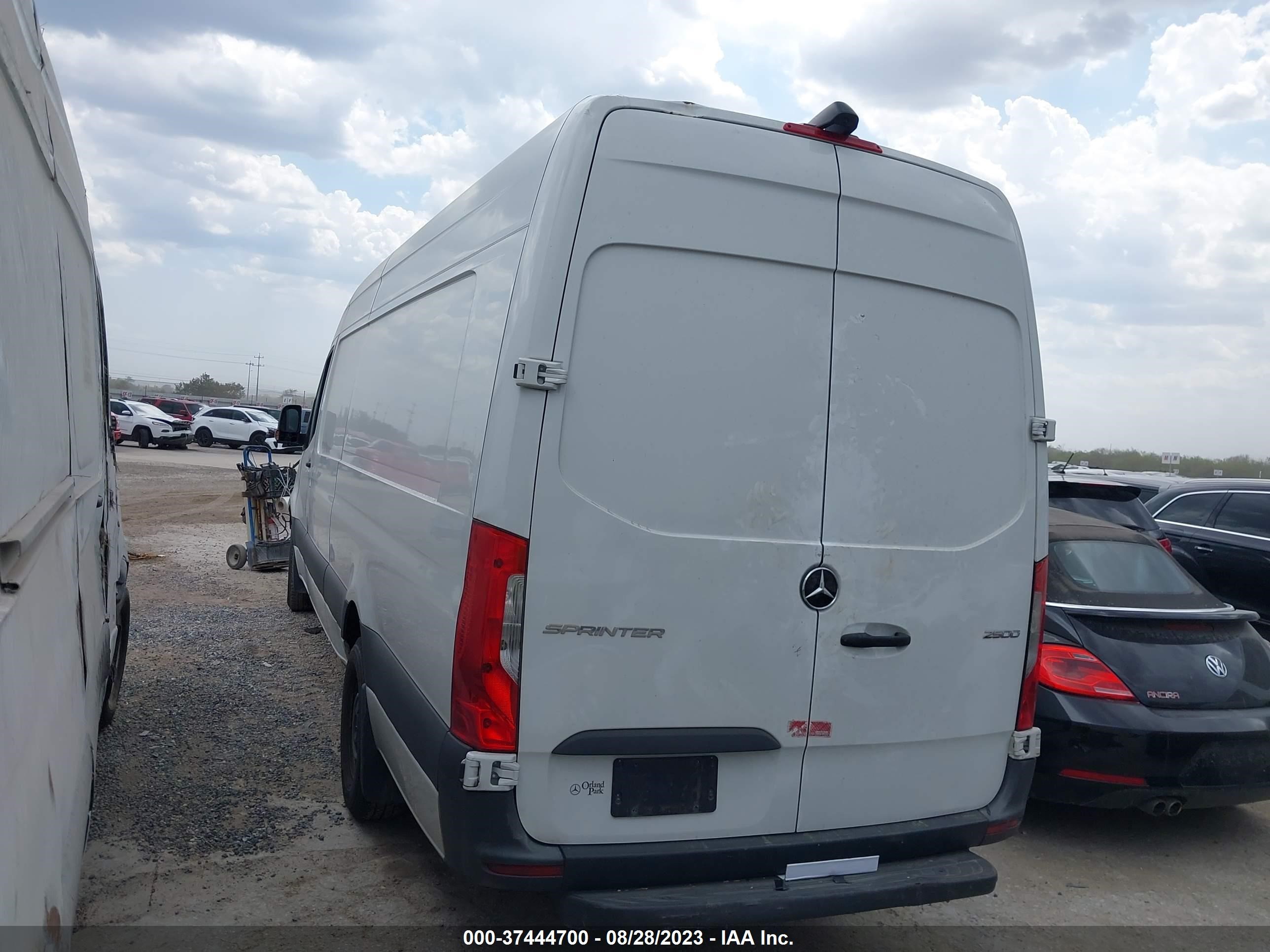 Photo 2 VIN: W1Y4DDHY6NT091882 - MERCEDES-BENZ SPRINTER 