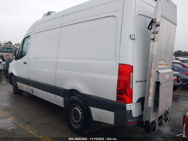 Photo 2 VIN: W1Y4EBHY1MT059938 - MERCEDES-BENZ SPRINTER CARGO VAN 