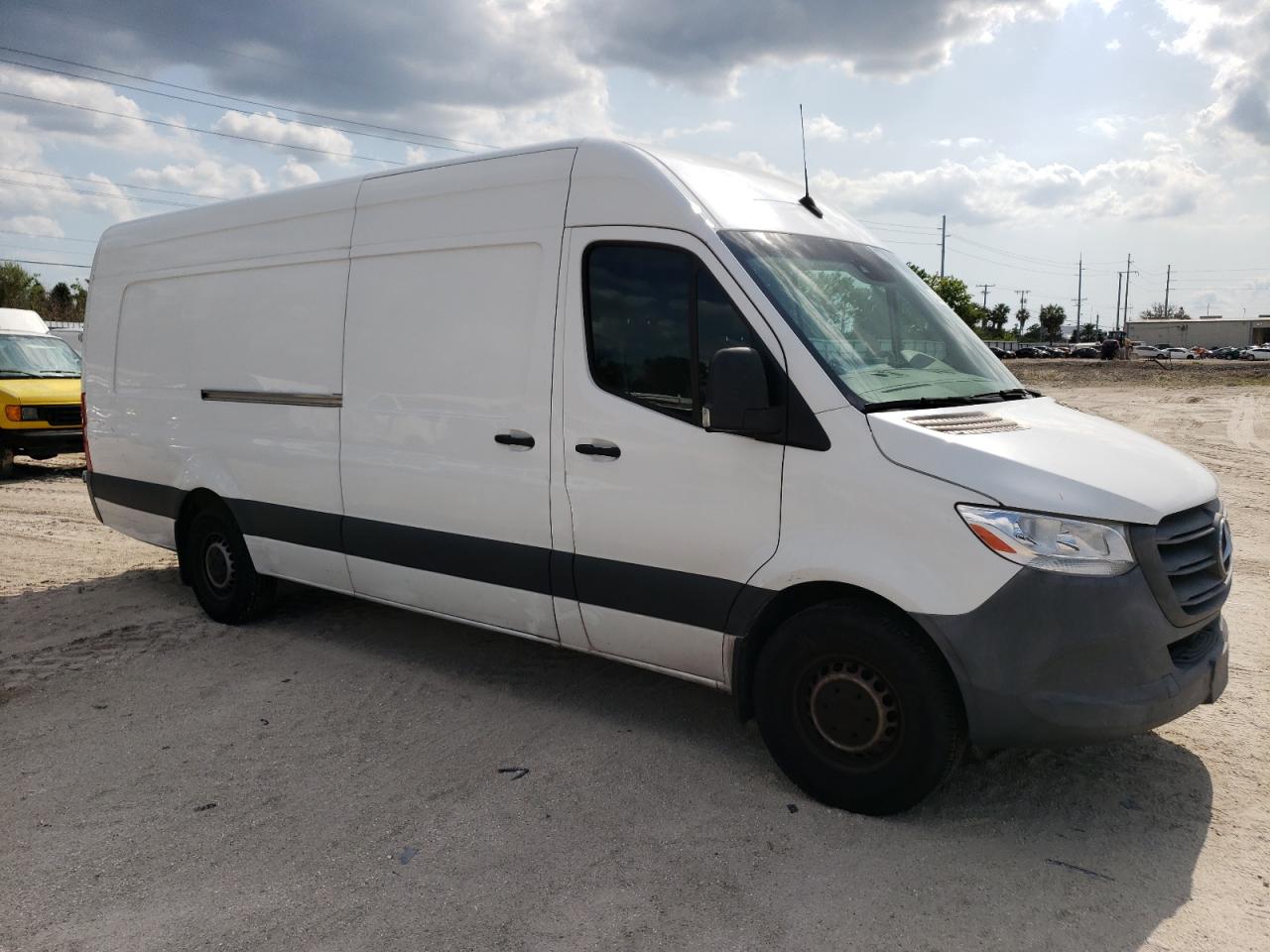 Photo 3 VIN: W1Y4EDHY6MT064550 - MERCEDES-BENZ SPRINTER 419 CDI 