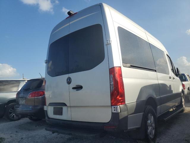 Photo 2 VIN: W1Z4EFHY1LP267084 - MERCEDES-BENZ SPRINTER 2 