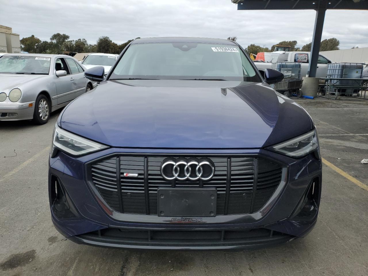 Photo 4 VIN: WA11AAGE8MB007596 - AUDI E-TRON 