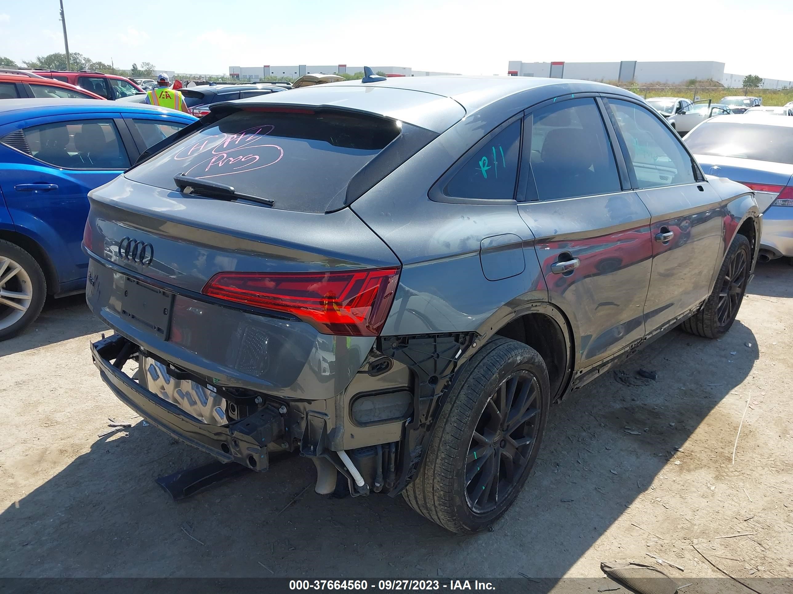 Photo 3 VIN: WA124AFY2N2037332 - AUDI SQ5 