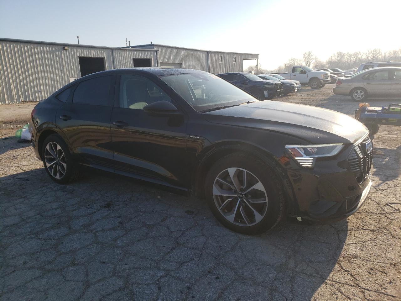 Photo 3 VIN: WA12AAGE9MB001276 - AUDI E-TRON 