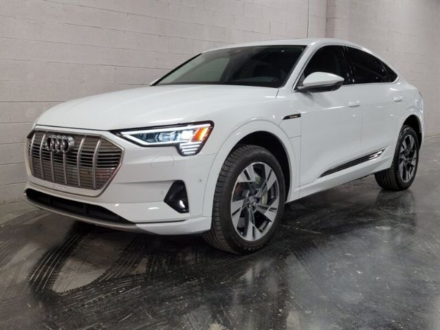 Photo 1 VIN: WA12ABGE7LB035768 - AUDI E-TRON 