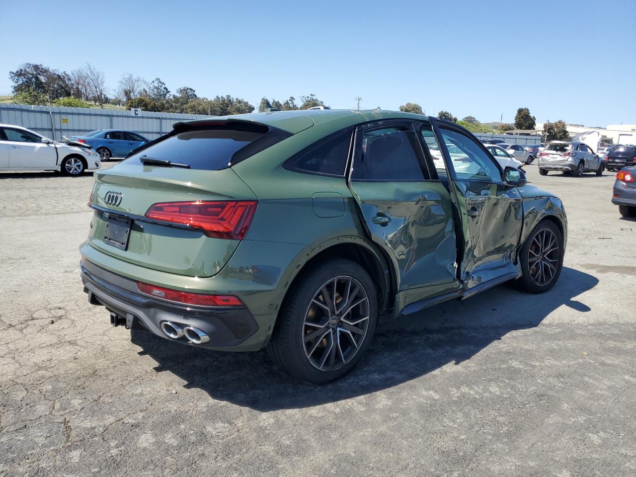 Photo 2 VIN: WA134AFY4P2145412 - AUDI SQ5 SPORTBACK 