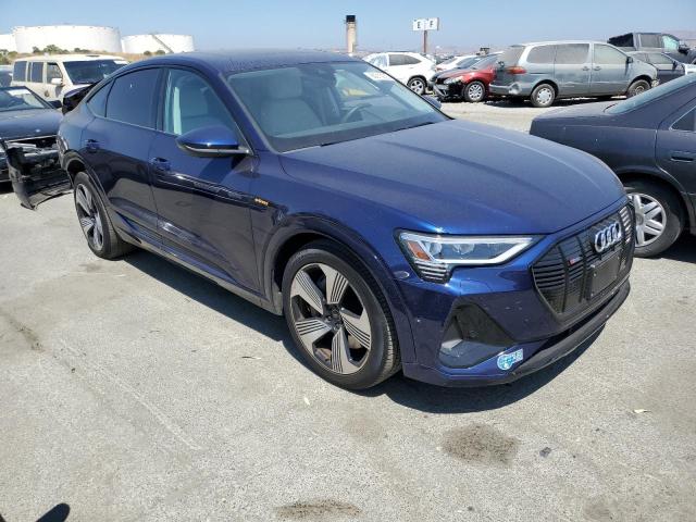 Photo 3 VIN: WA13AAGE9MB032998 - AUDI E-TRON 