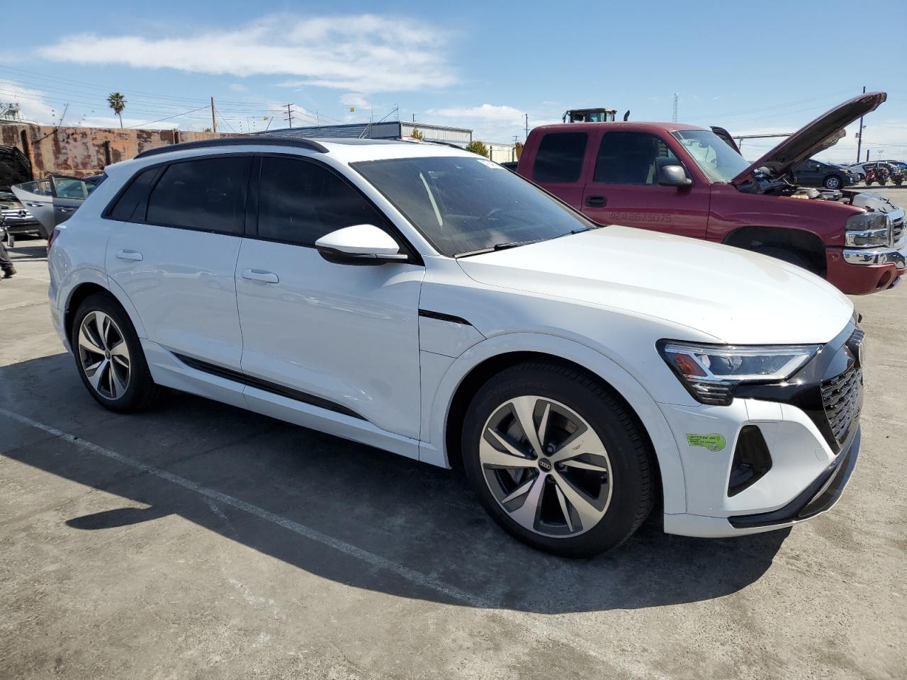 Photo 3 VIN: WA14AAGE0RB014966 - AUDI Q8 