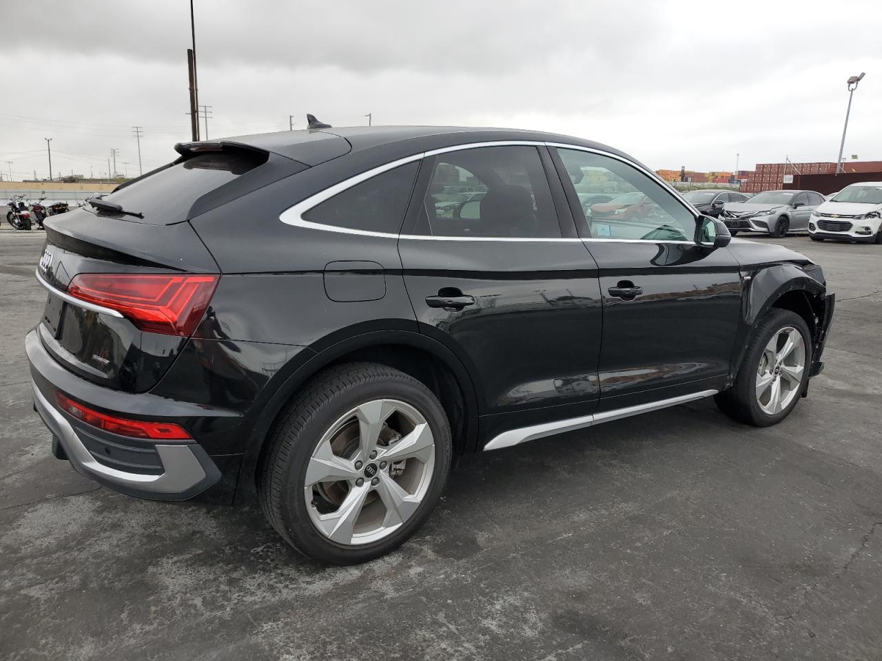 Photo 2 VIN: WA15AAFY4N2015628 - AUDI Q5 