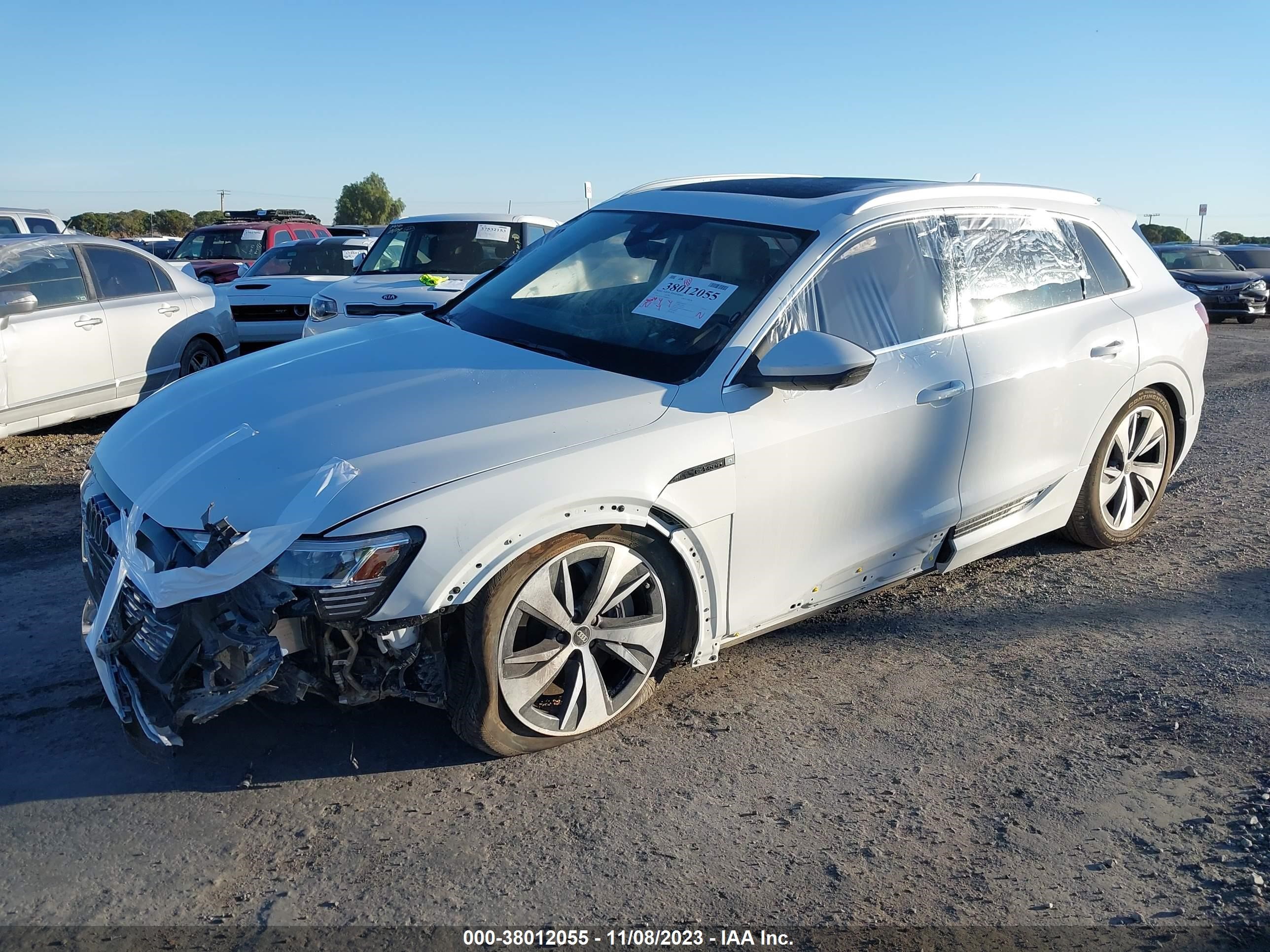 Photo 1 VIN: WA15AAGE2RB006632 - AUDI Q8 