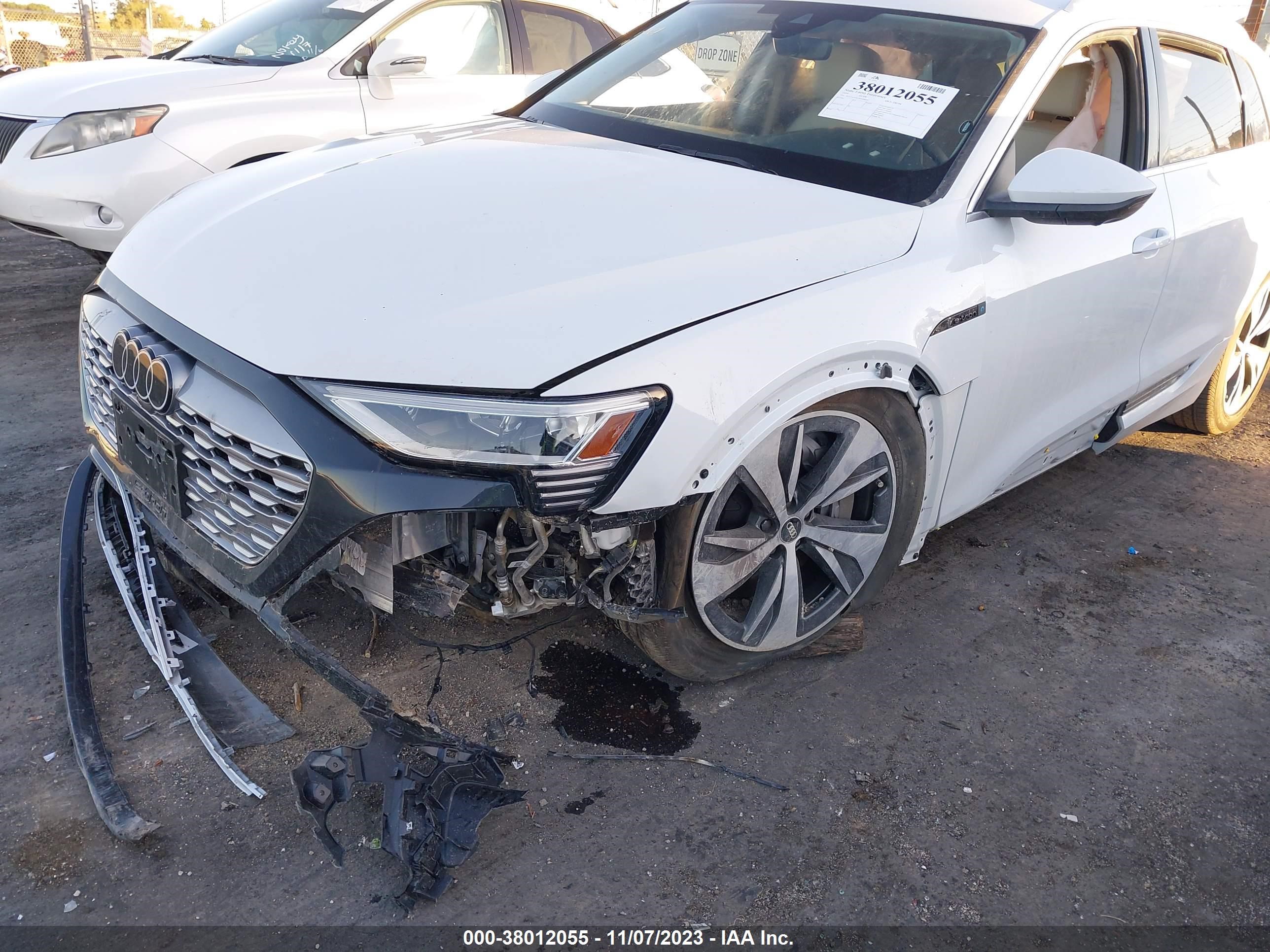 Photo 5 VIN: WA15AAGE2RB006632 - AUDI Q8 