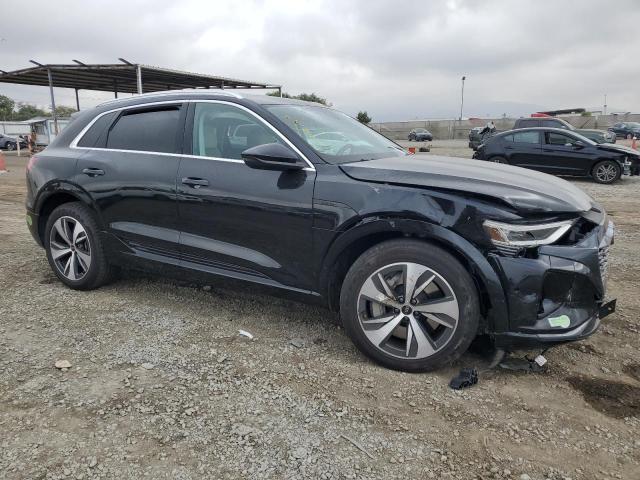 Photo 3 VIN: WA15AAGE3RB008258 - AUDI Q8 E-TRON 