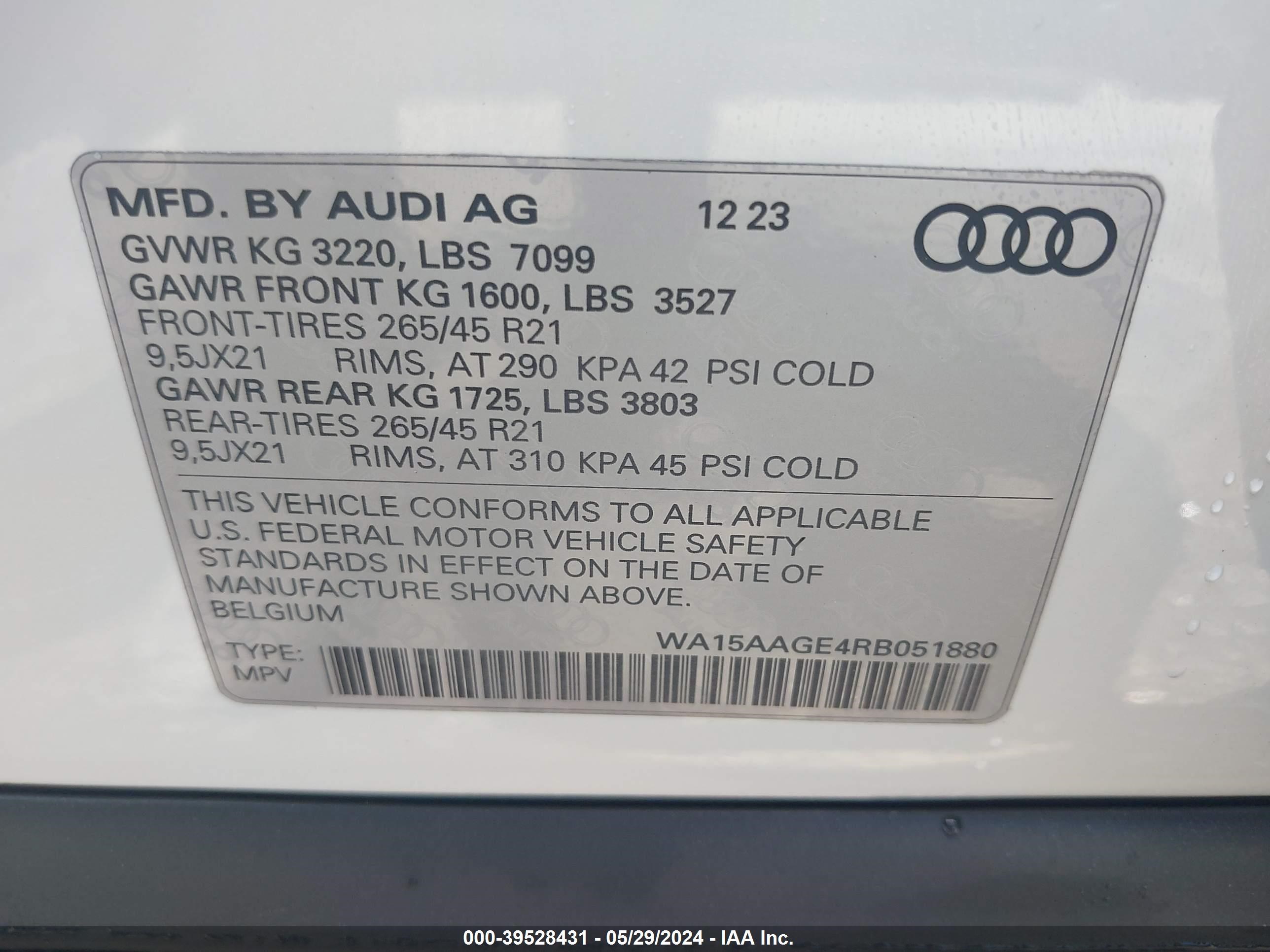 Photo 8 VIN: WA15AAGE4RB051880 - AUDI Q8 