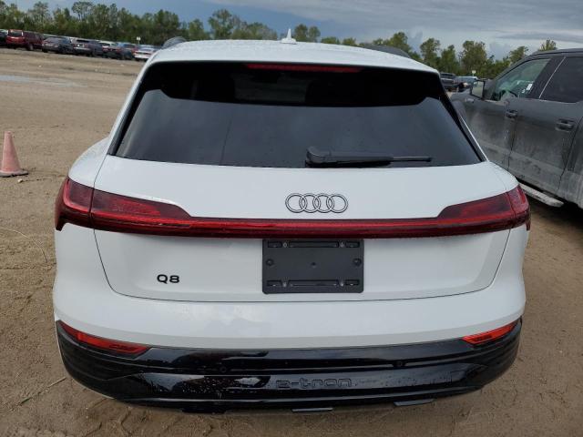 Photo 5 VIN: WA15AAGE8RB017425 - AUDI Q8 E-TRON 