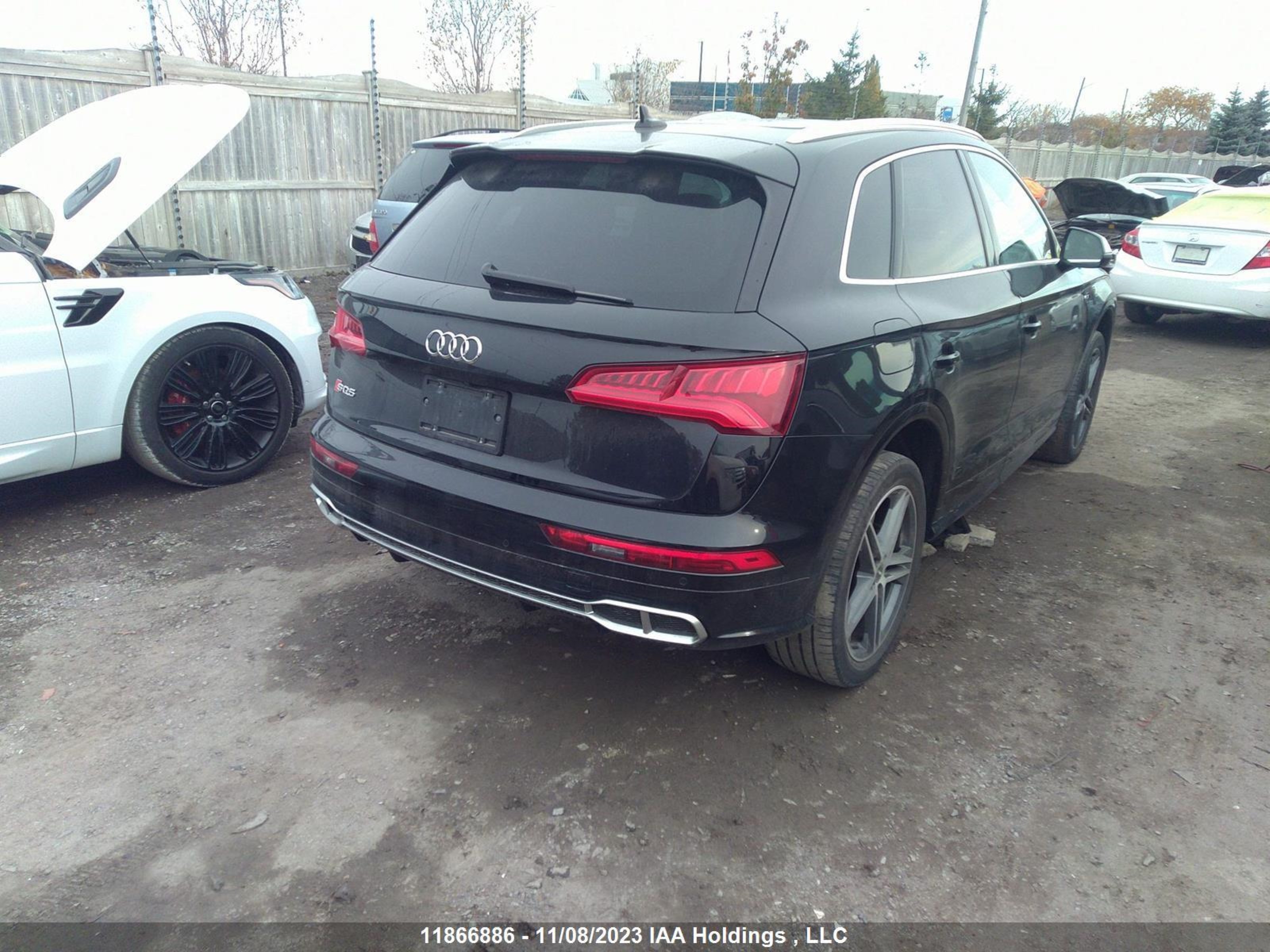 Photo 3 VIN: WA1A4AFY1J2141509 - AUDI SQ5 