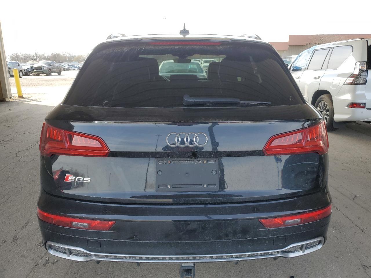 Photo 5 VIN: WA1A4AFY3J2176777 - AUDI SQ5 