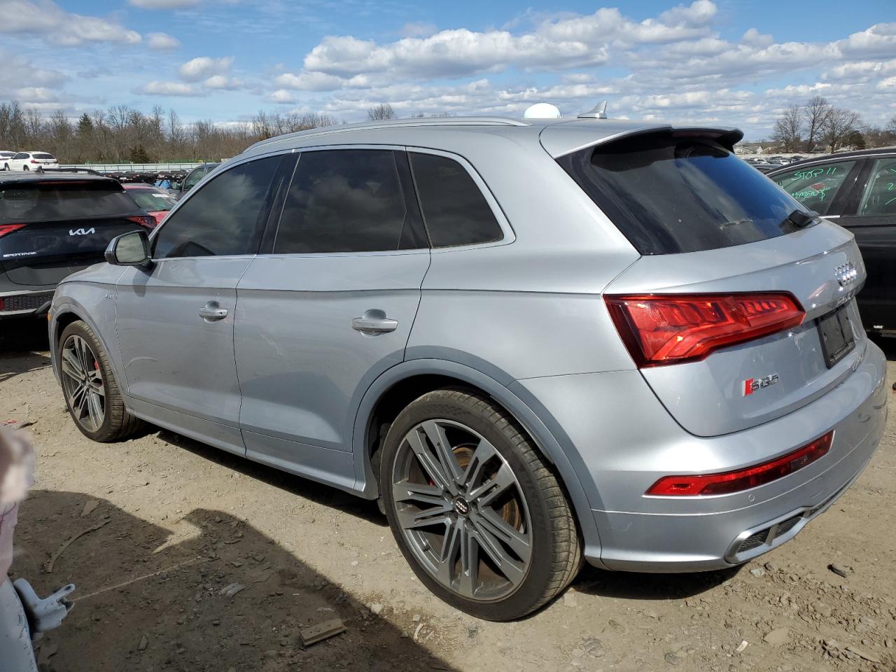 Photo 1 VIN: WA1A4AFY6J2136631 - AUDI SQ5 