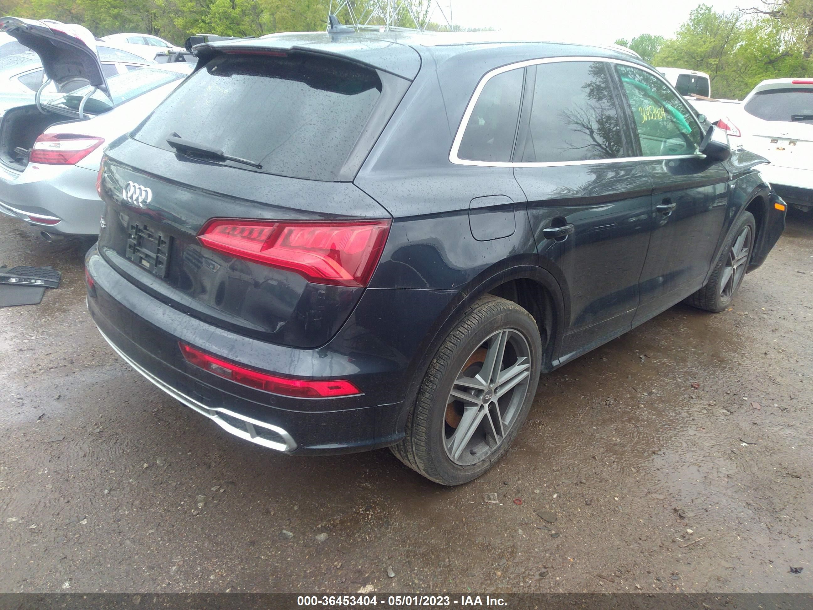 Photo 3 VIN: WA1A4AFY6J2228337 - AUDI SQ5 