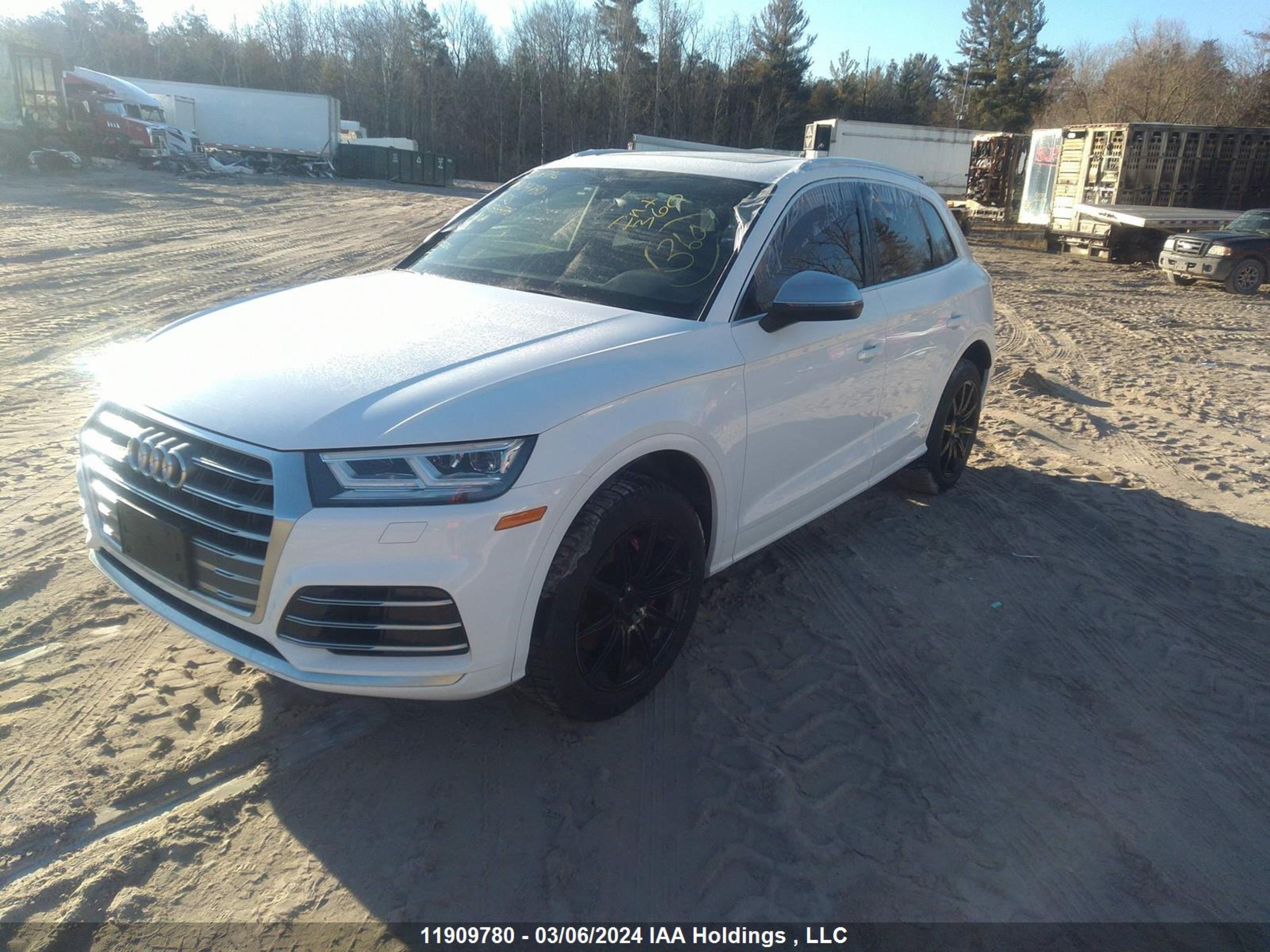 Photo 1 VIN: WA1A4AFY6K2086878 - AUDI SQ5 