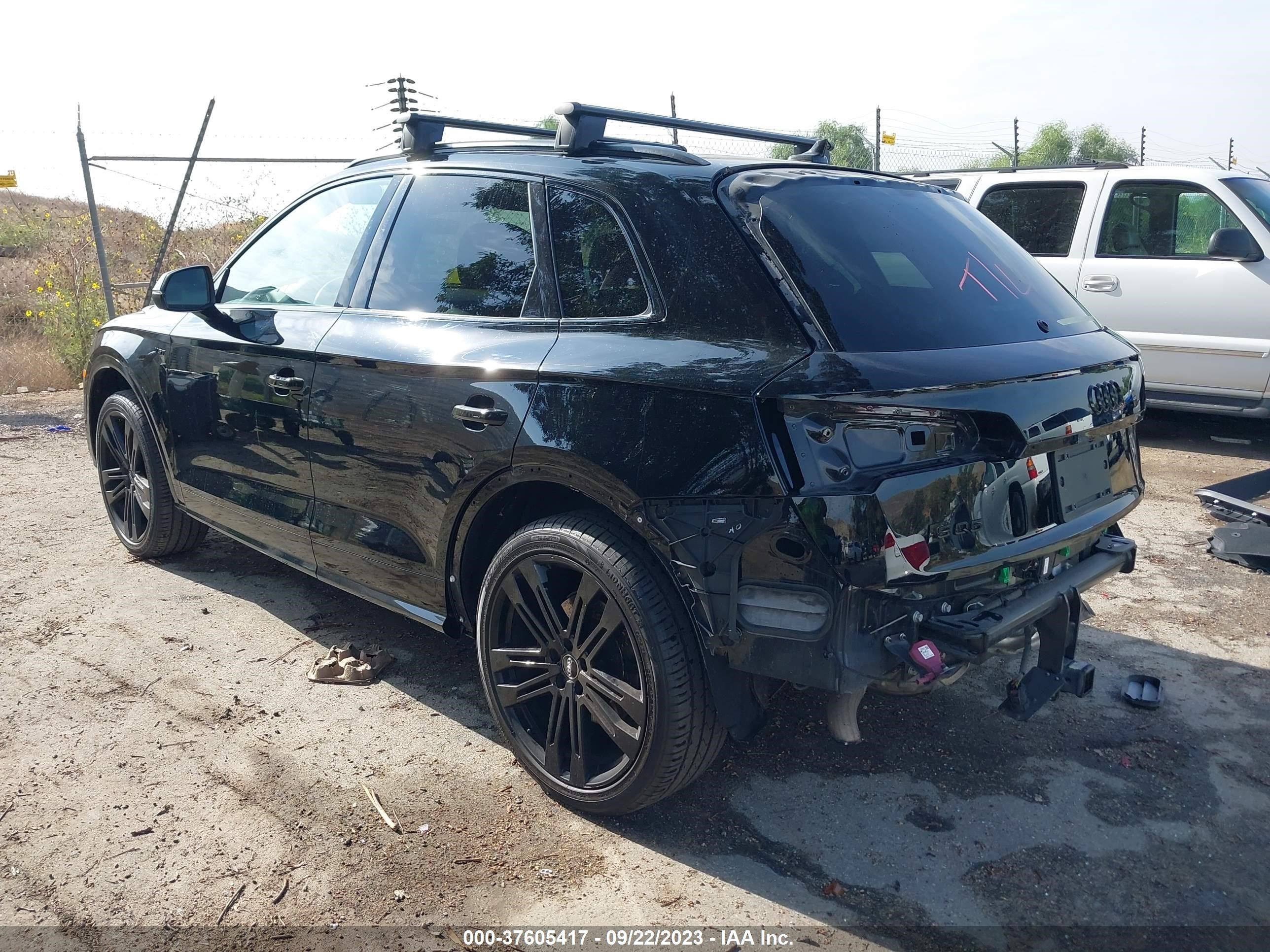 Photo 2 VIN: WA1A4AFYXJ2073453 - AUDI SQ5 