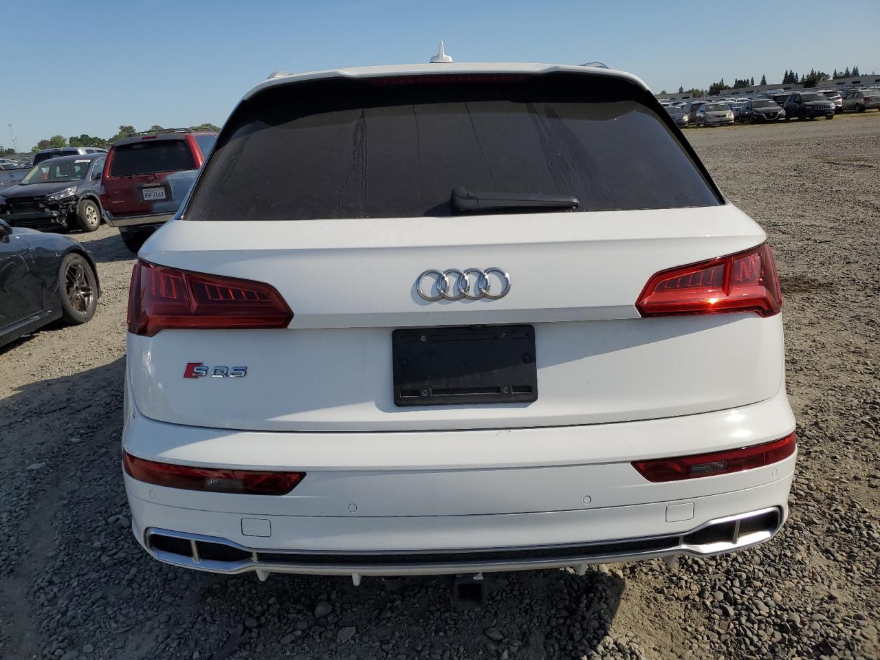 Photo 5 VIN: WA1A4AFYXJ2174301 - AUDI SQ5 