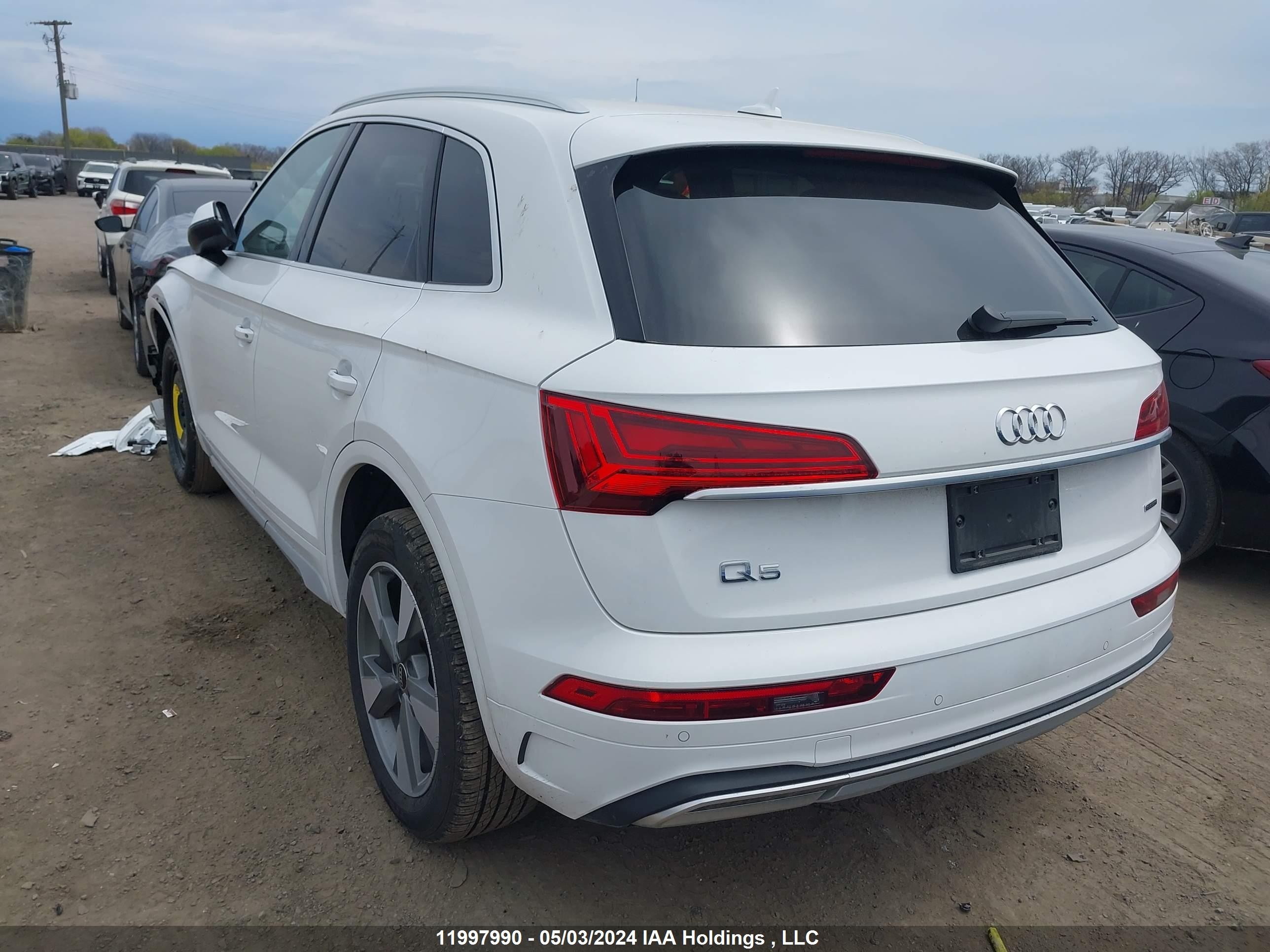 Photo 2 VIN: WA1AAAFY5R2022012 - AUDI Q5 