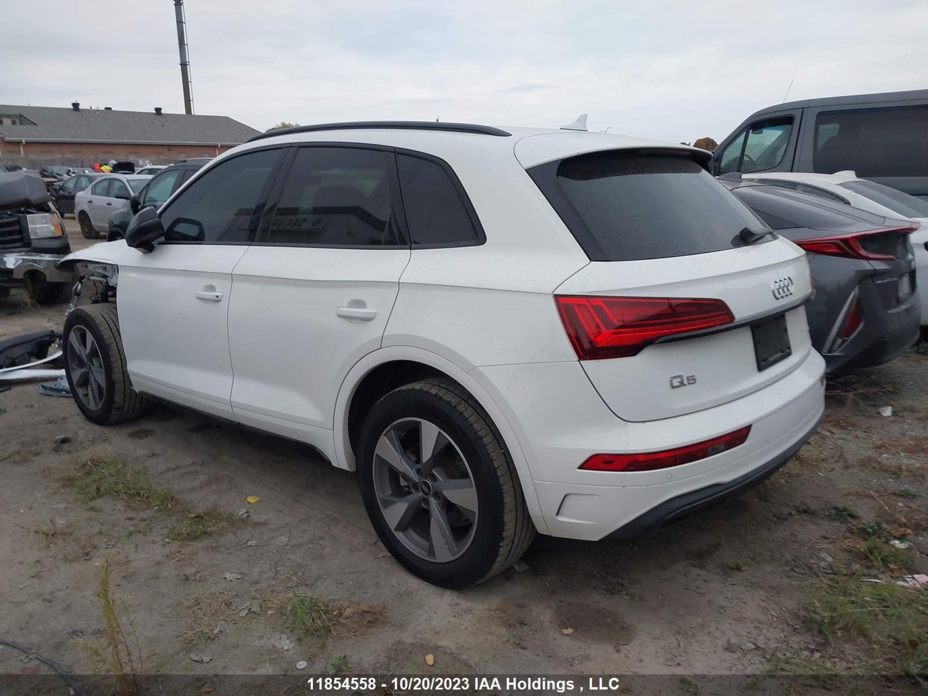 Photo 2 VIN: WA1AAAFY9P2006103 - AUDI Q5 