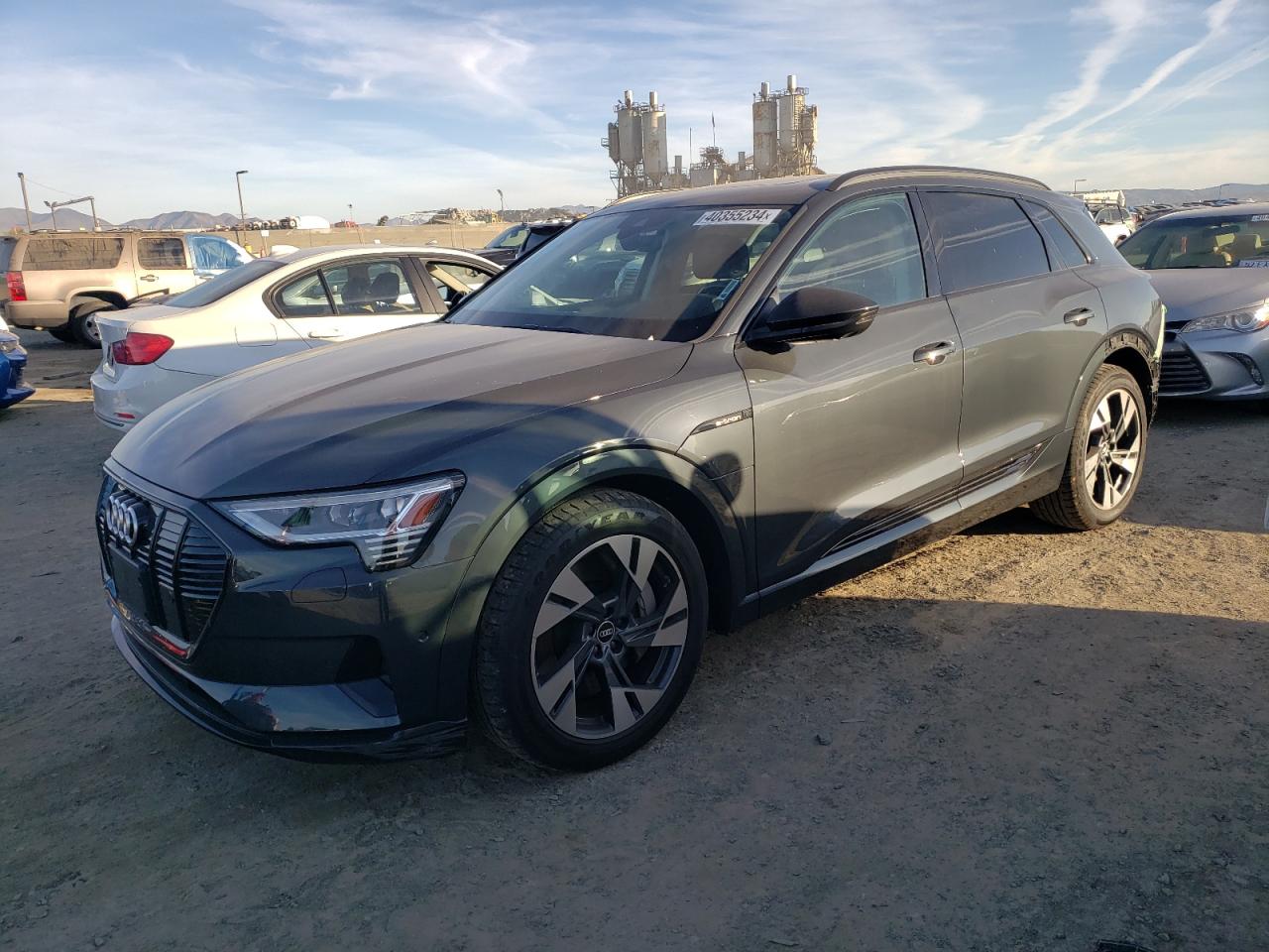 Photo 0 VIN: WA1AAAGE0NB002829 - AUDI E-TRON 