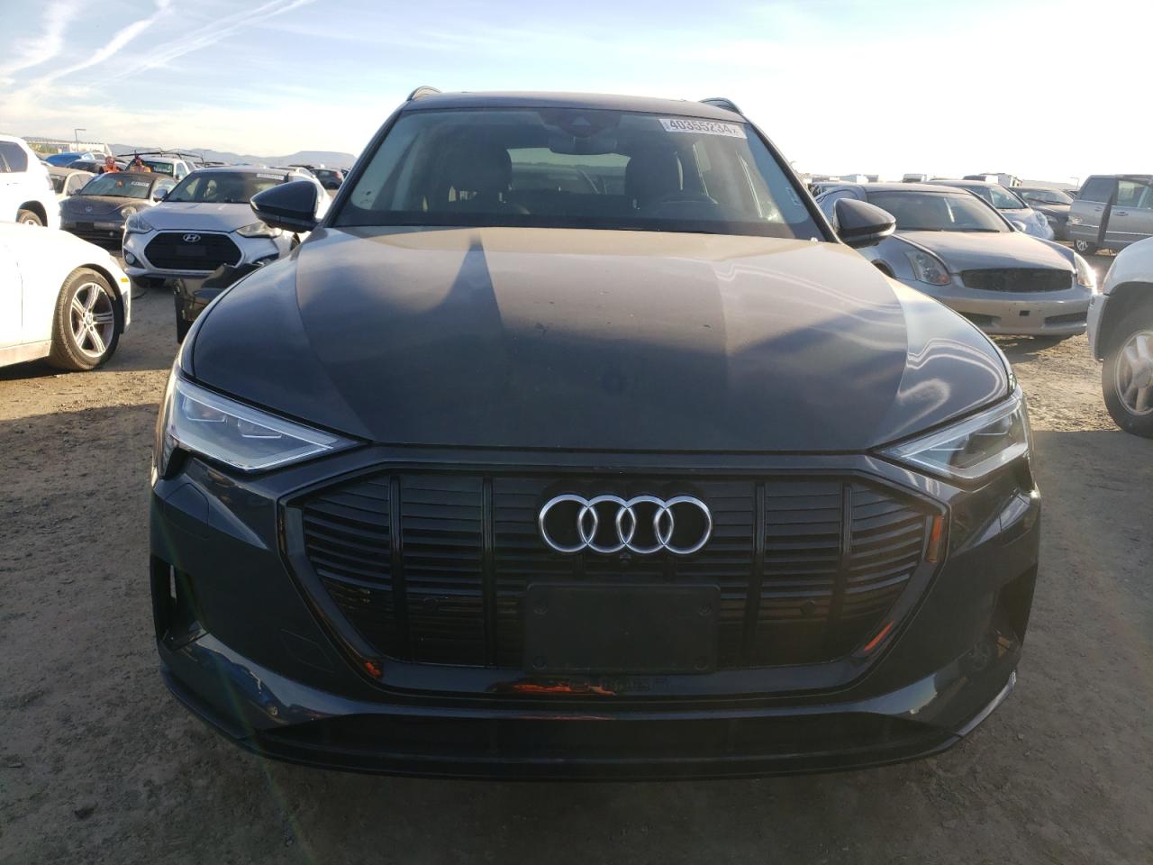 Photo 4 VIN: WA1AAAGE0NB002829 - AUDI E-TRON 