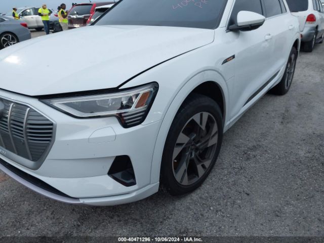 Photo 1 VIN: WA1AAAGE1NB023513 - AUDI E-TRON 