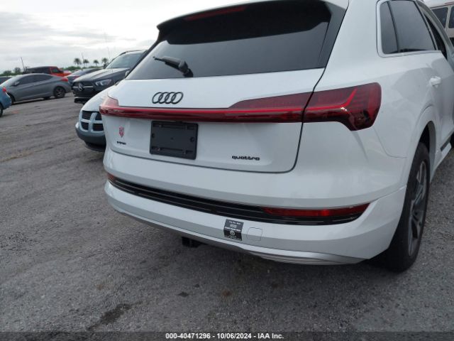 Photo 3 VIN: WA1AAAGE1NB023513 - AUDI E-TRON 