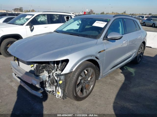 Photo 1 VIN: WA1AAAGE1NB027352 - AUDI E-TRON 