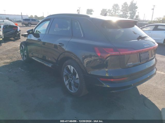 Photo 2 VIN: WA1AAAGE3MB021535 - AUDI E-TRON 